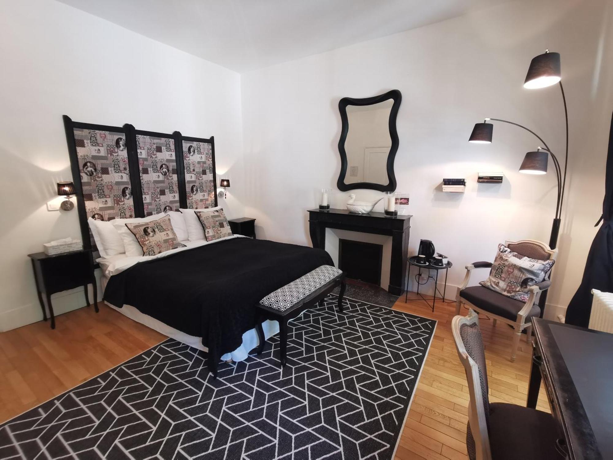 Demeure Les Aiglons, Chambres D'Hotes & Spa Fontainebleau Dış mekan fotoğraf